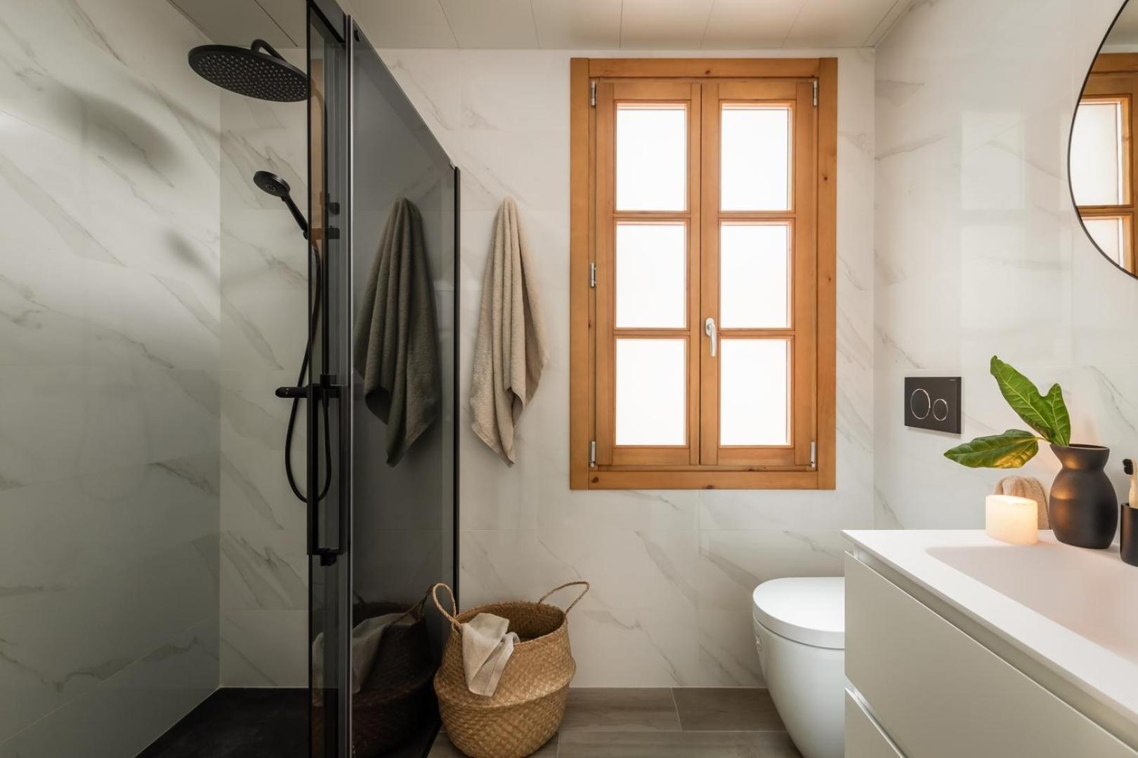 Komodo - 3 Bedrooms And Terrace In El Born Apartment *